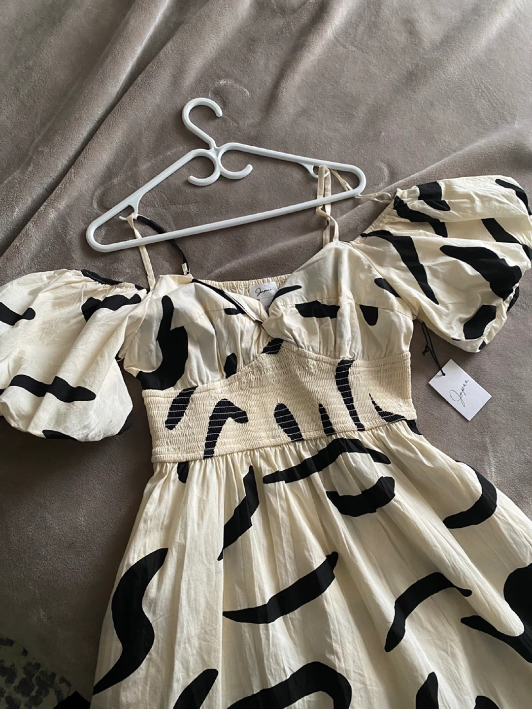 Japra Off-the-Shoulder Midi Dress large   Abstract Print - photo 5