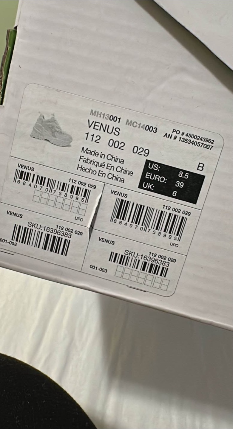Venus White Chunky Sneakers - Size 8.5 - photo 4