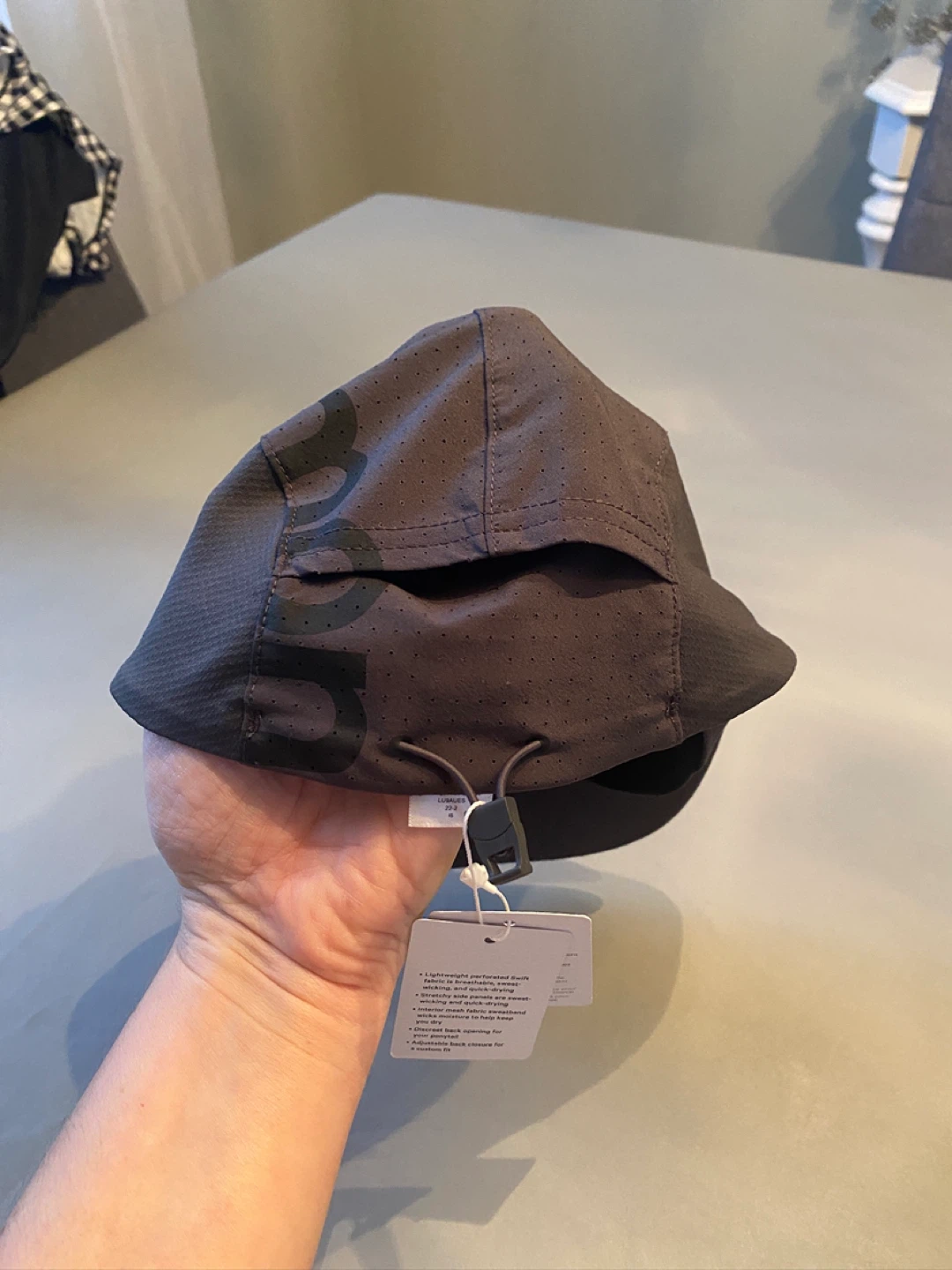 Lululemon Perforated Run and Train Hat New - photo 3