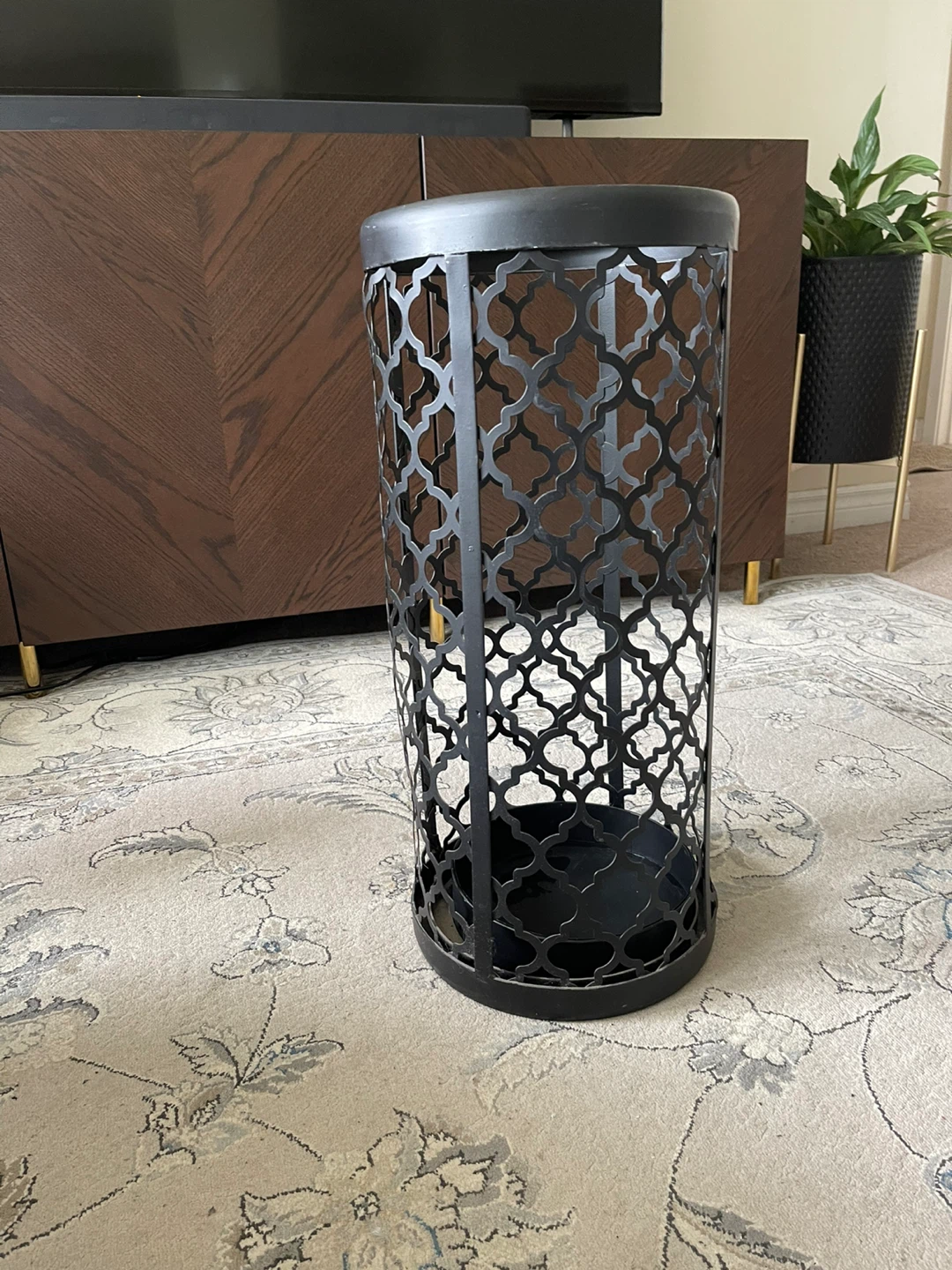 Black Metal Decorative Umbrella or plant Stand - photo 5