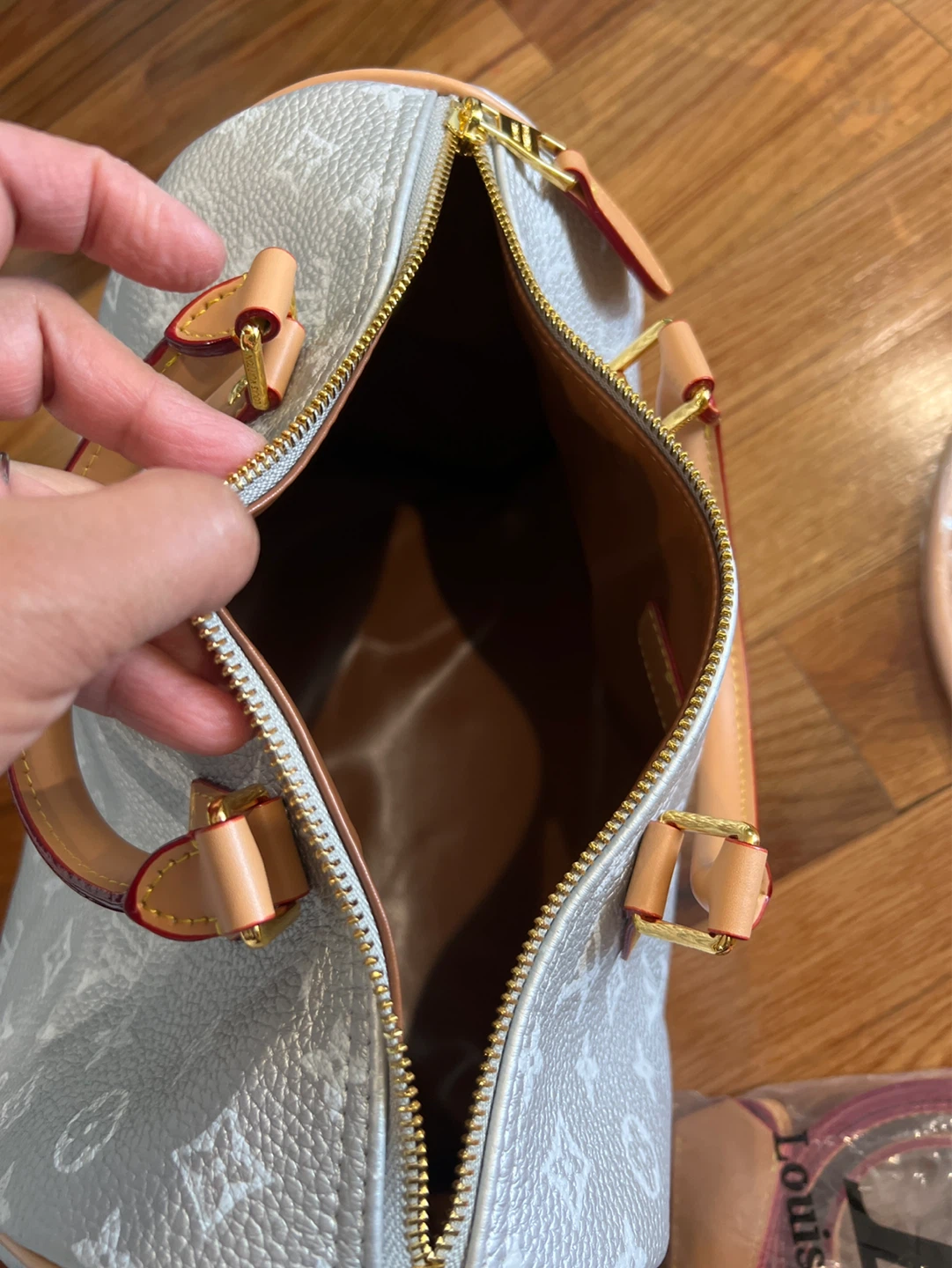 ✨ Elegant designer-style cream handbag ✨ - photo 3