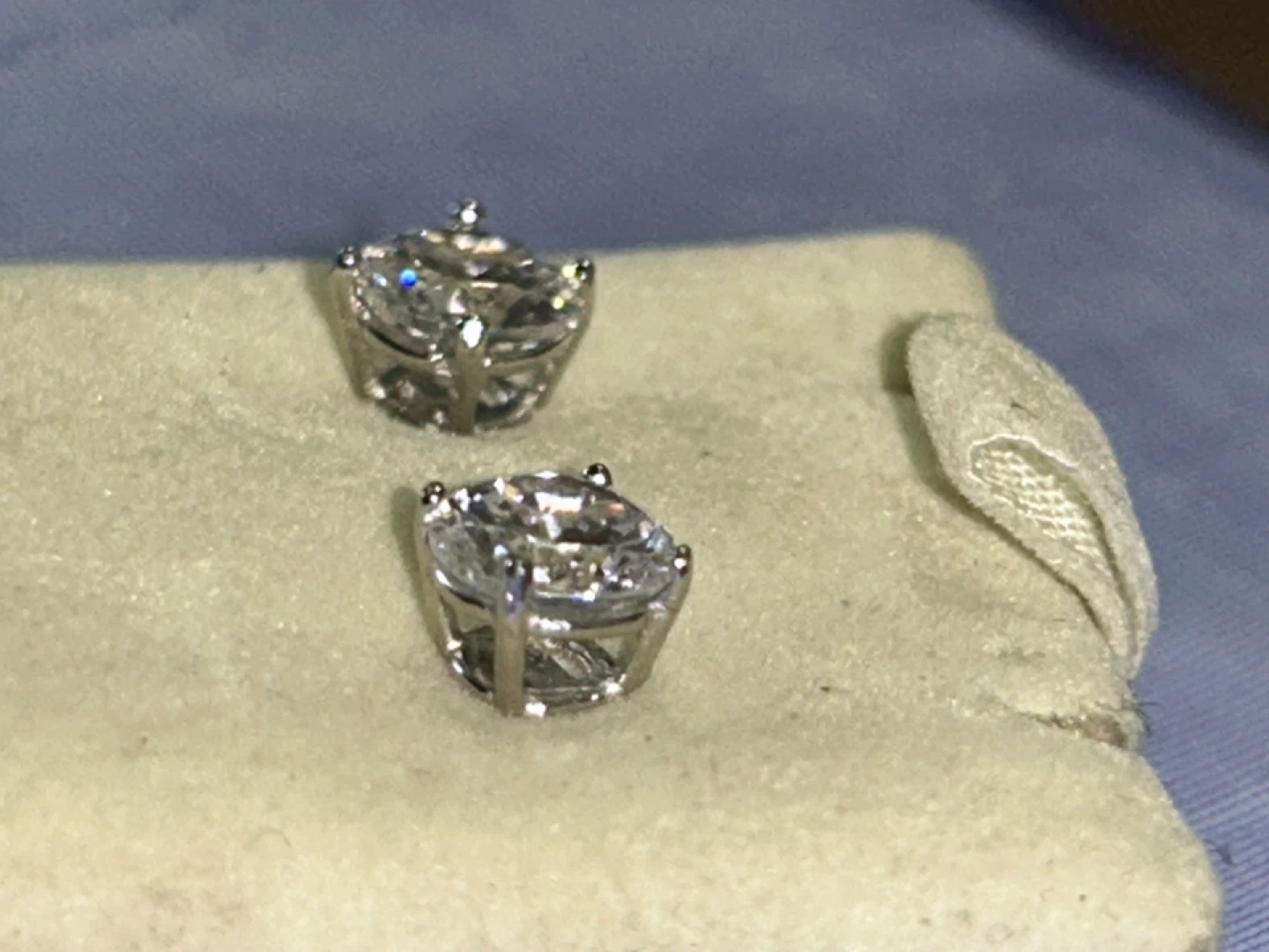 Sparkling Stud Earrings - photo 3