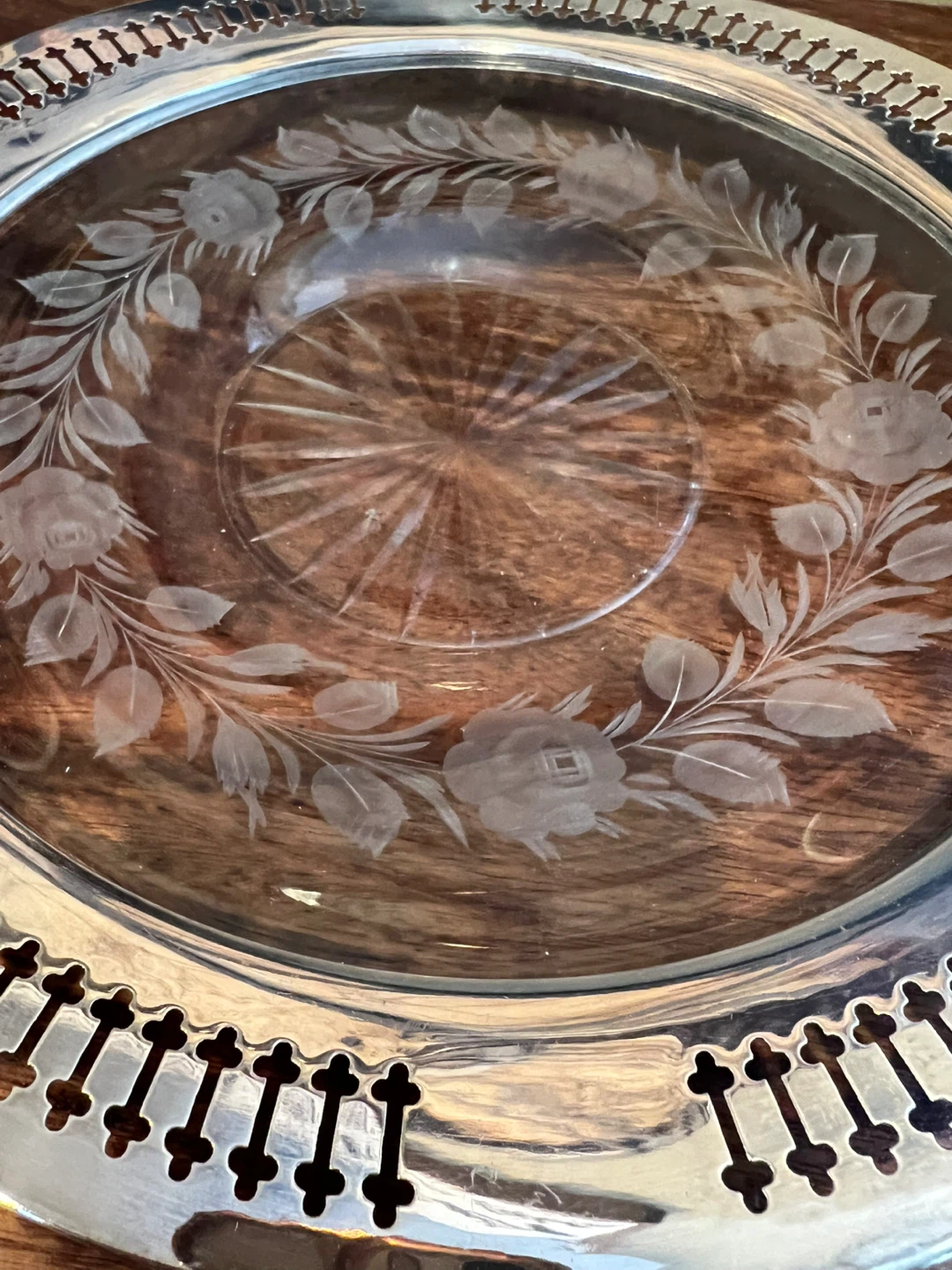 Vintage Silver Plated and Etched Glass ‘Bride’s Basket’ - photo 3