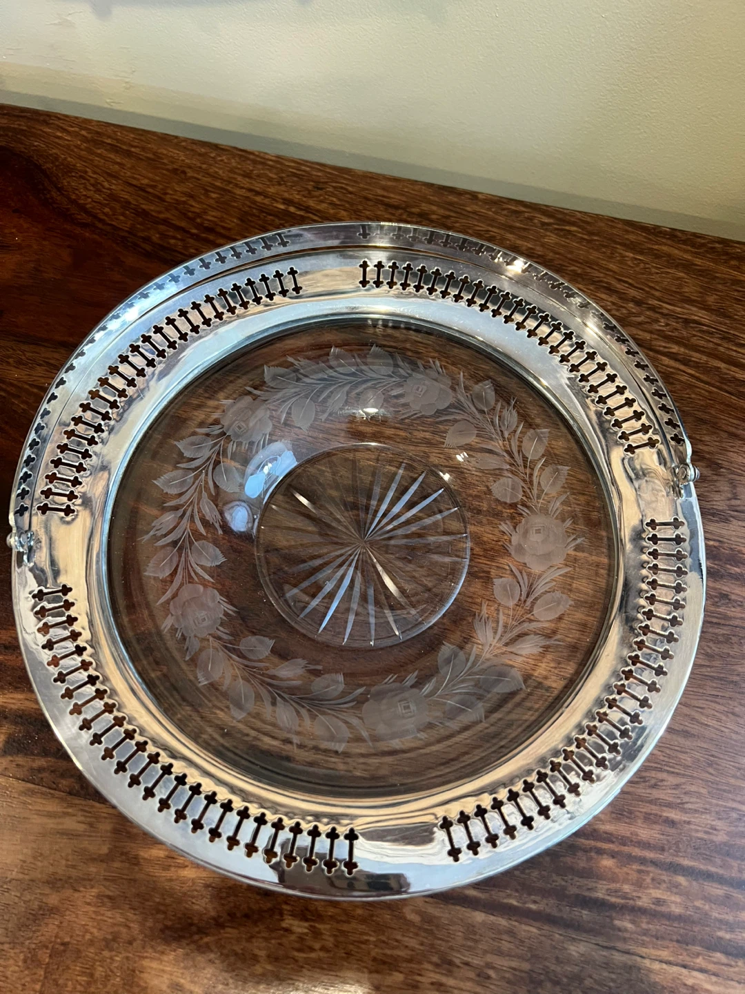 Vintage Silver Plated and Etched Glass ‘Bride’s Basket’ - photo 4
