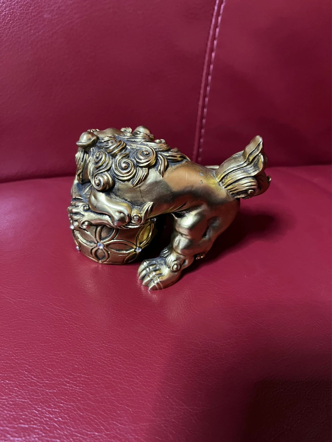 Gold tone Foo Dog Statue With Red Eyes Guardian Lion 🦁 - photo 5