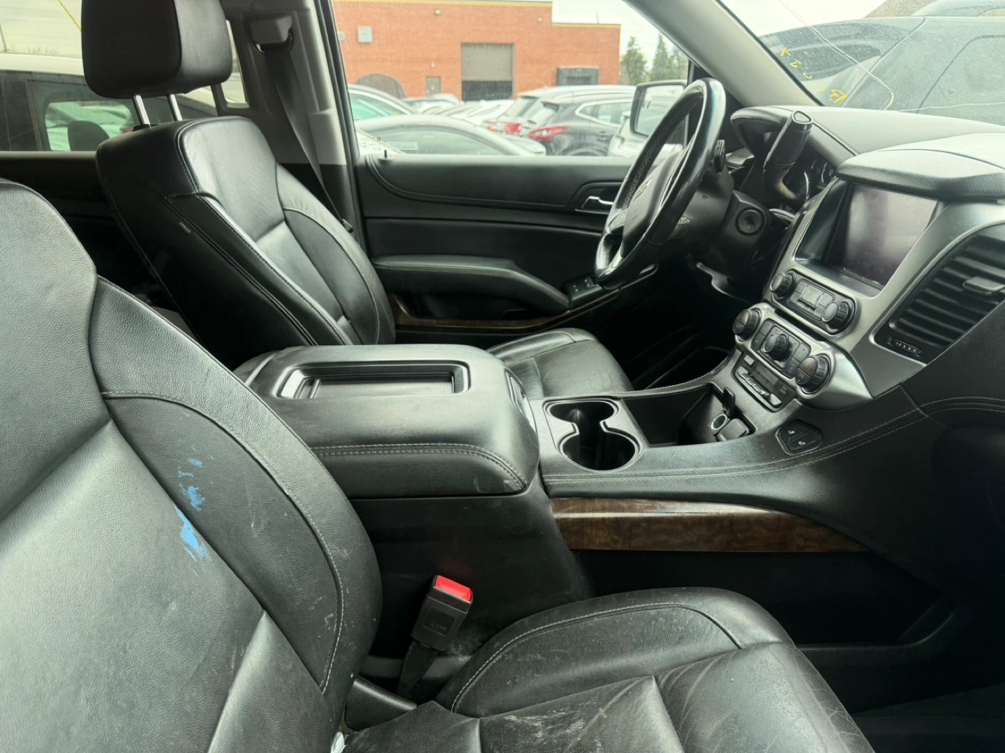 2019 Chevrolet Suburban 4WD 1500 LT - photo 4