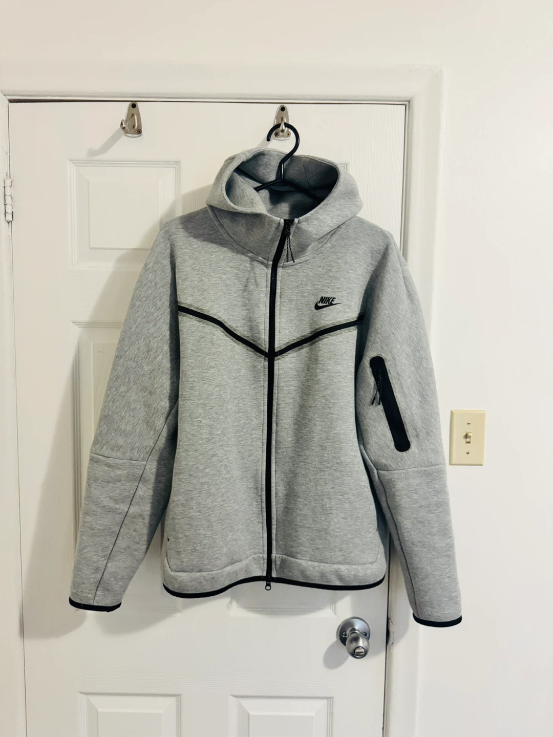 Nike Tech Men’s Fleece Windrunner Full Zip Jacket (XL)