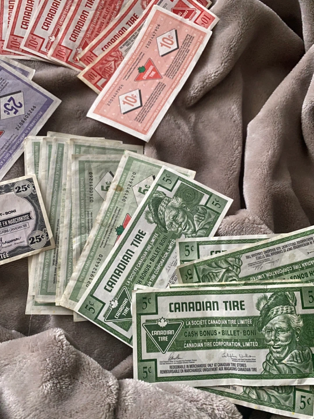 Canadian Tire Money Assorted Denominations - photo 5