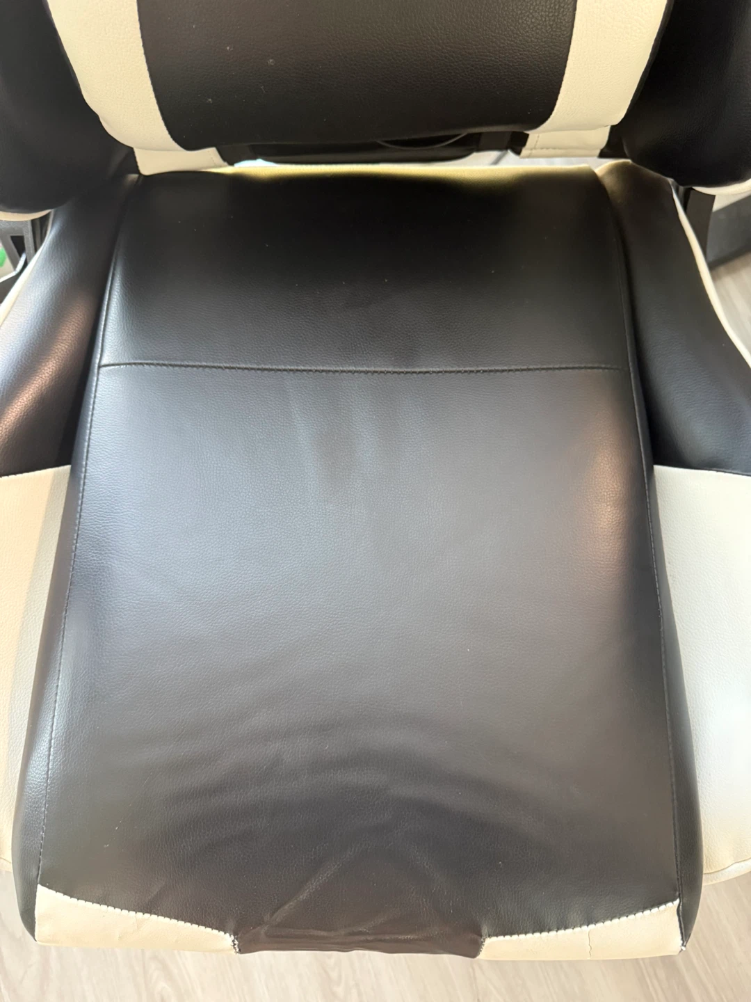 Black and White Gaming Chair - photo 4