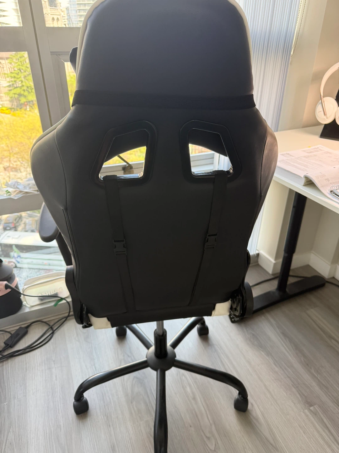 Black and White Gaming Chair - photo 5