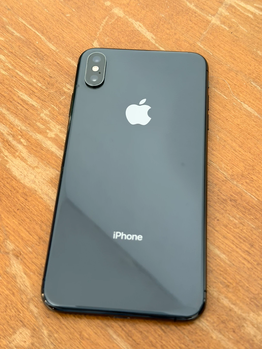 Apple iPhone XS Max 256GB - UNLOCKED