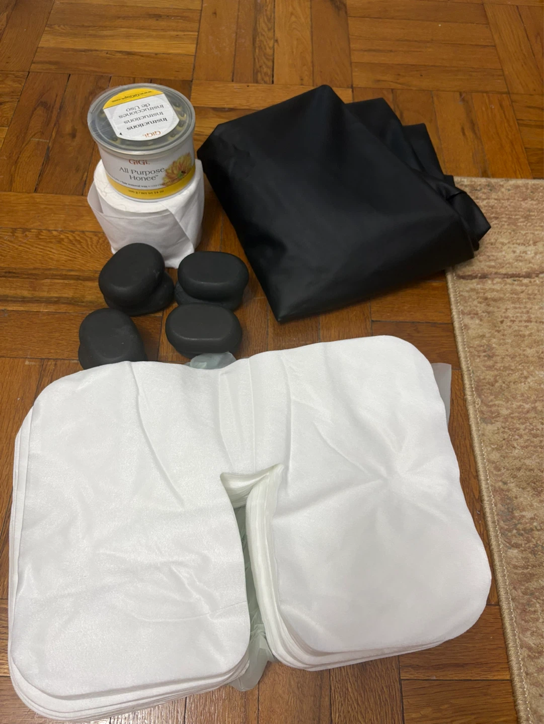 Hot Stone Massage Kit with Cover and Stones
