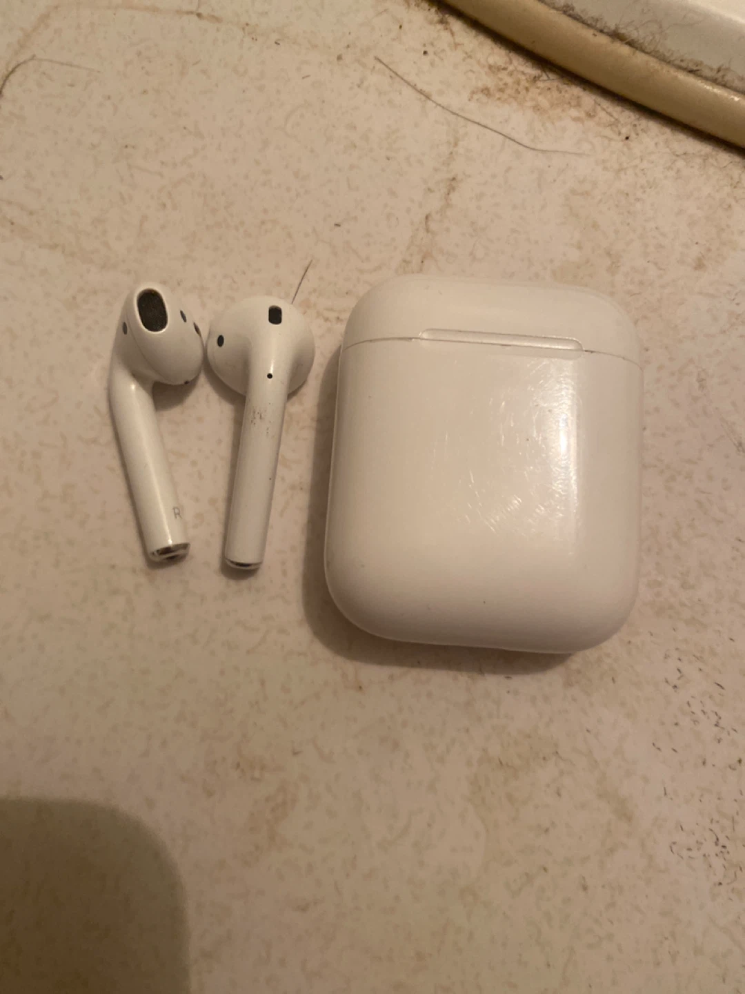 Apple AirPods Pro - photo 2