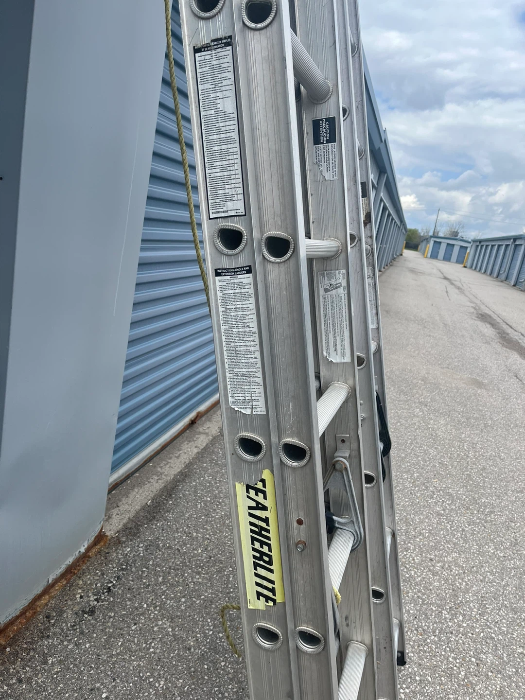 Werner and Featherlite Aluminum Extension Ladders - photo 3