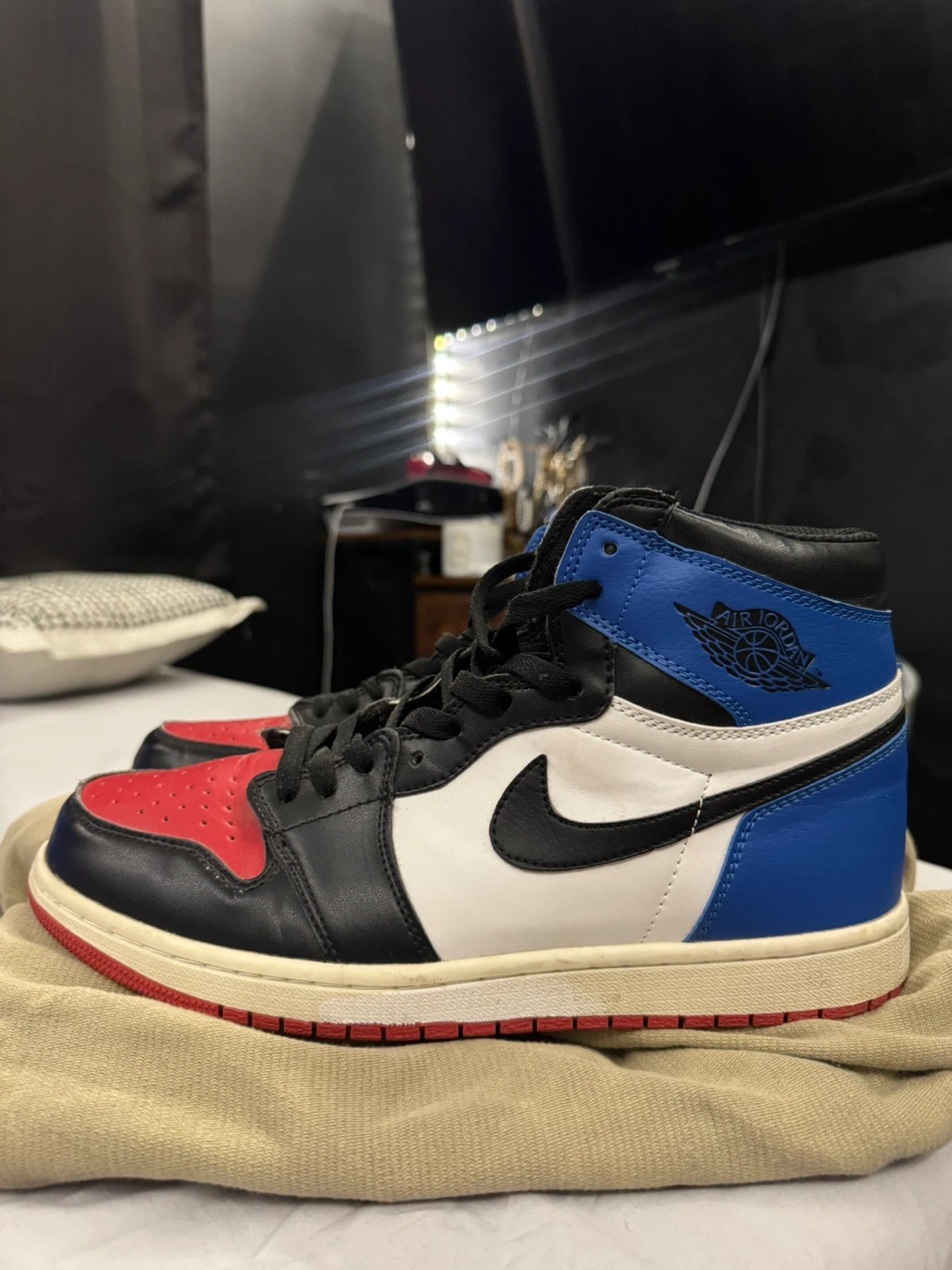 Air Jordan 1 High OG Royal Toe Men's Sneakers