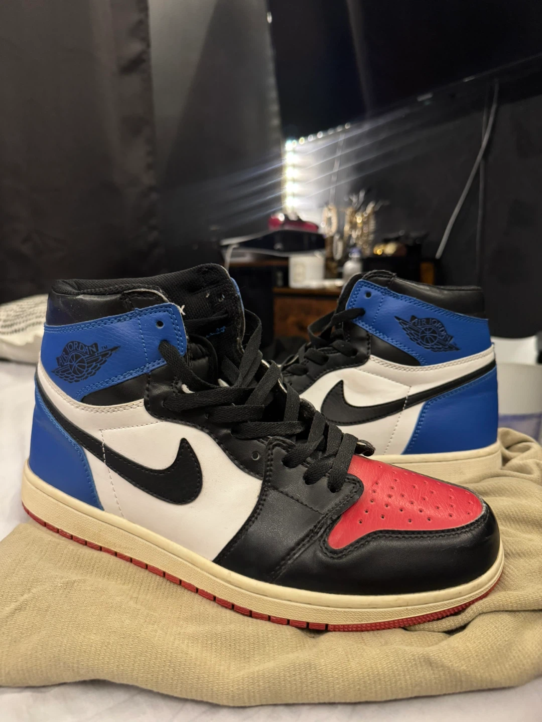 Air Jordan 1 High OG Royal Toe Men's Sneakers - photo 2