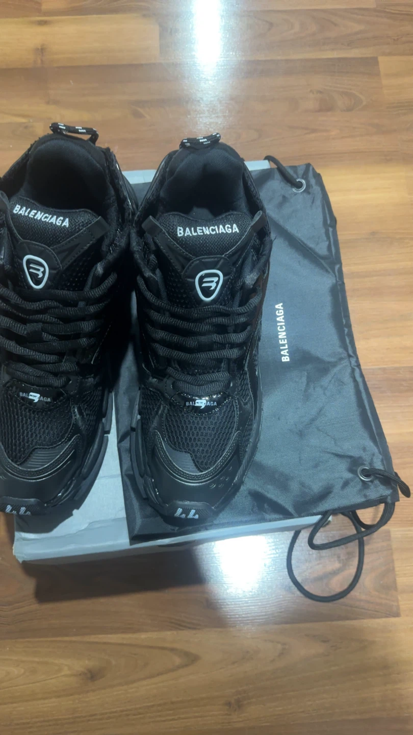 Balenciaga Runner Sneakers Black - photo 3