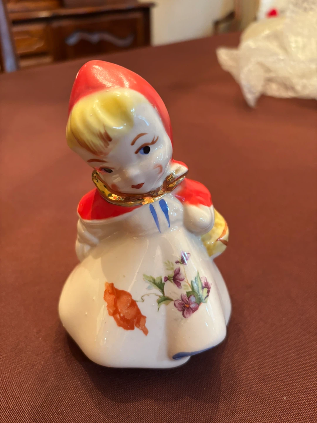 Little Red Riding Hood Ceramic Figurine Creamer - photo 5