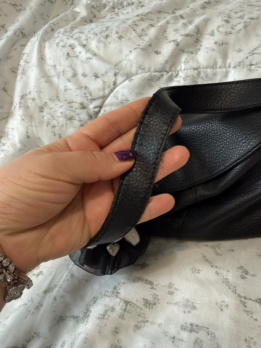 Black Faux banana republic Leather Shoulder Bag - photo 3