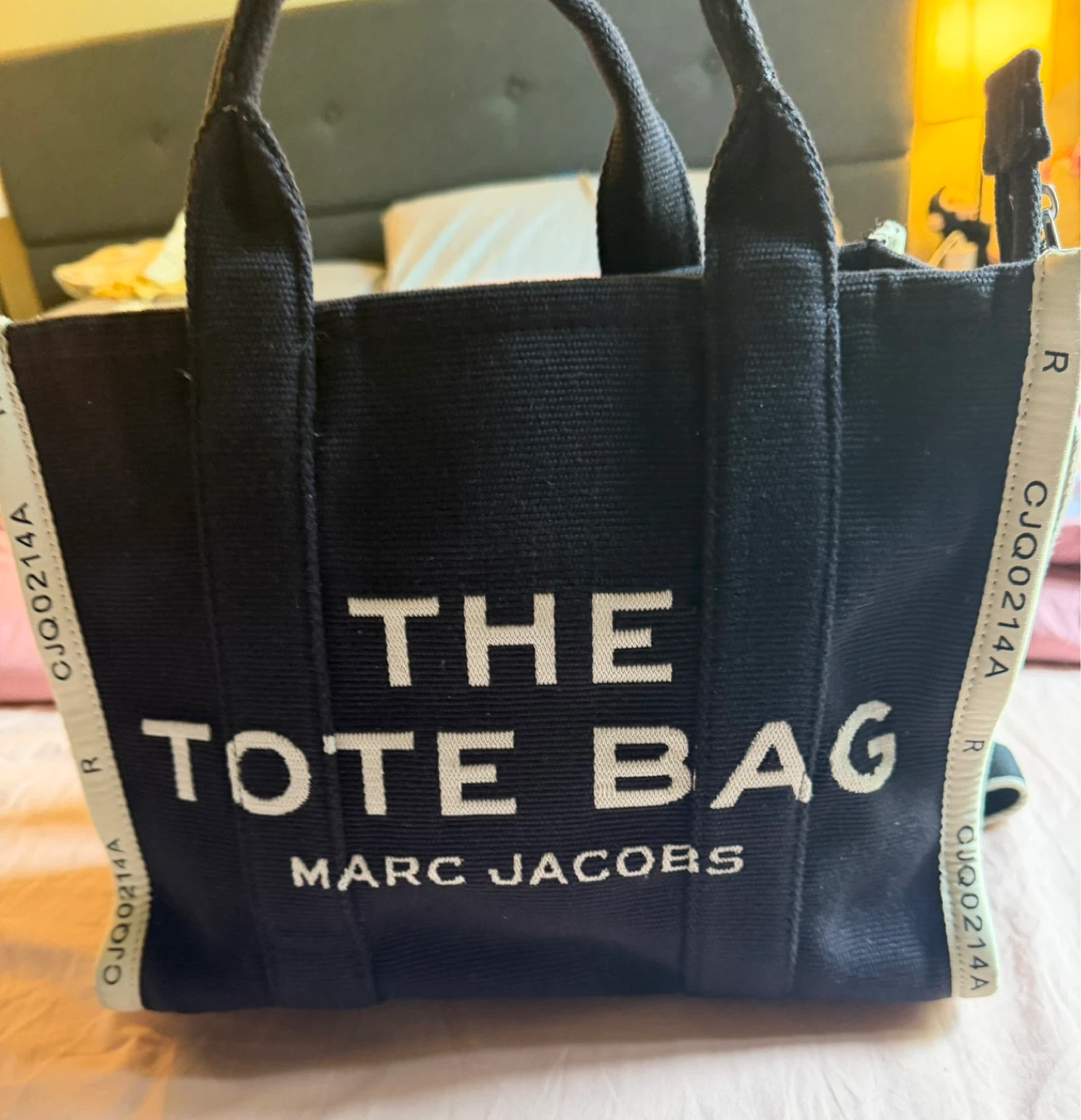 Marc Jacobs The Tote Bag