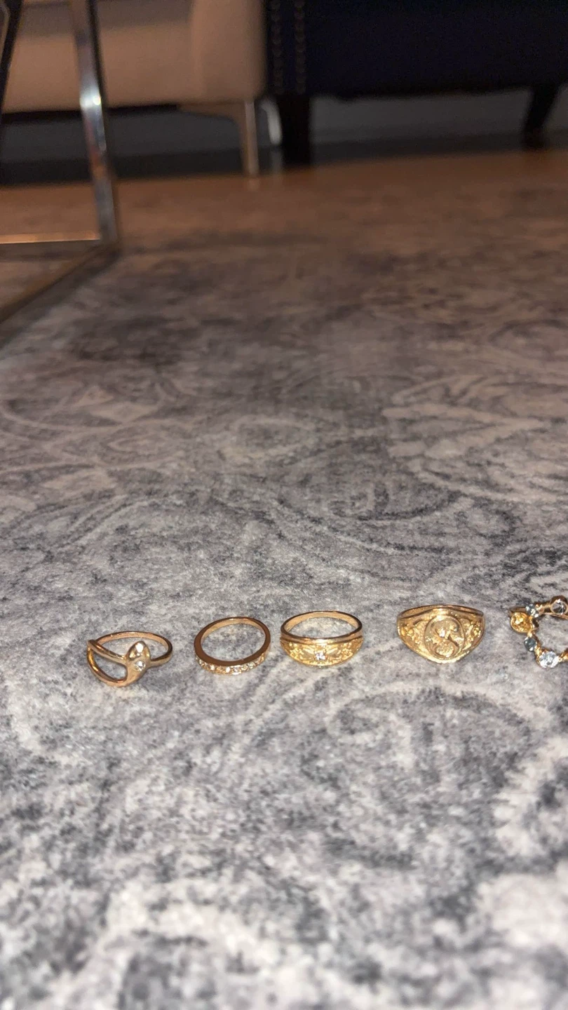 Assorted Gold Tone Rings - Set of 8 - photo 3