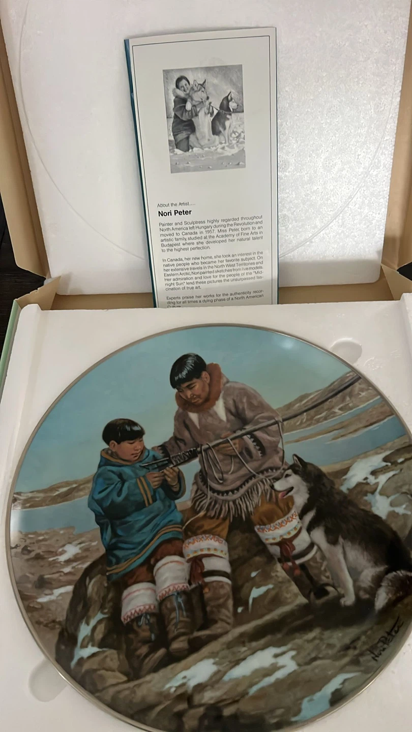 Kaiser Porcelain "People of the Midnight Sun" Collector Plate - photo 4