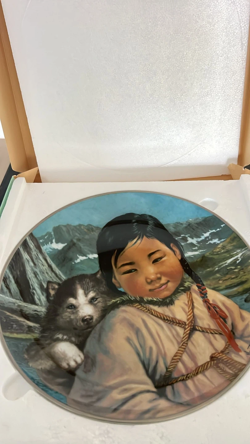 Kaiser Porcelain "People of the Midnight Sun" Collector Plate - photo 5