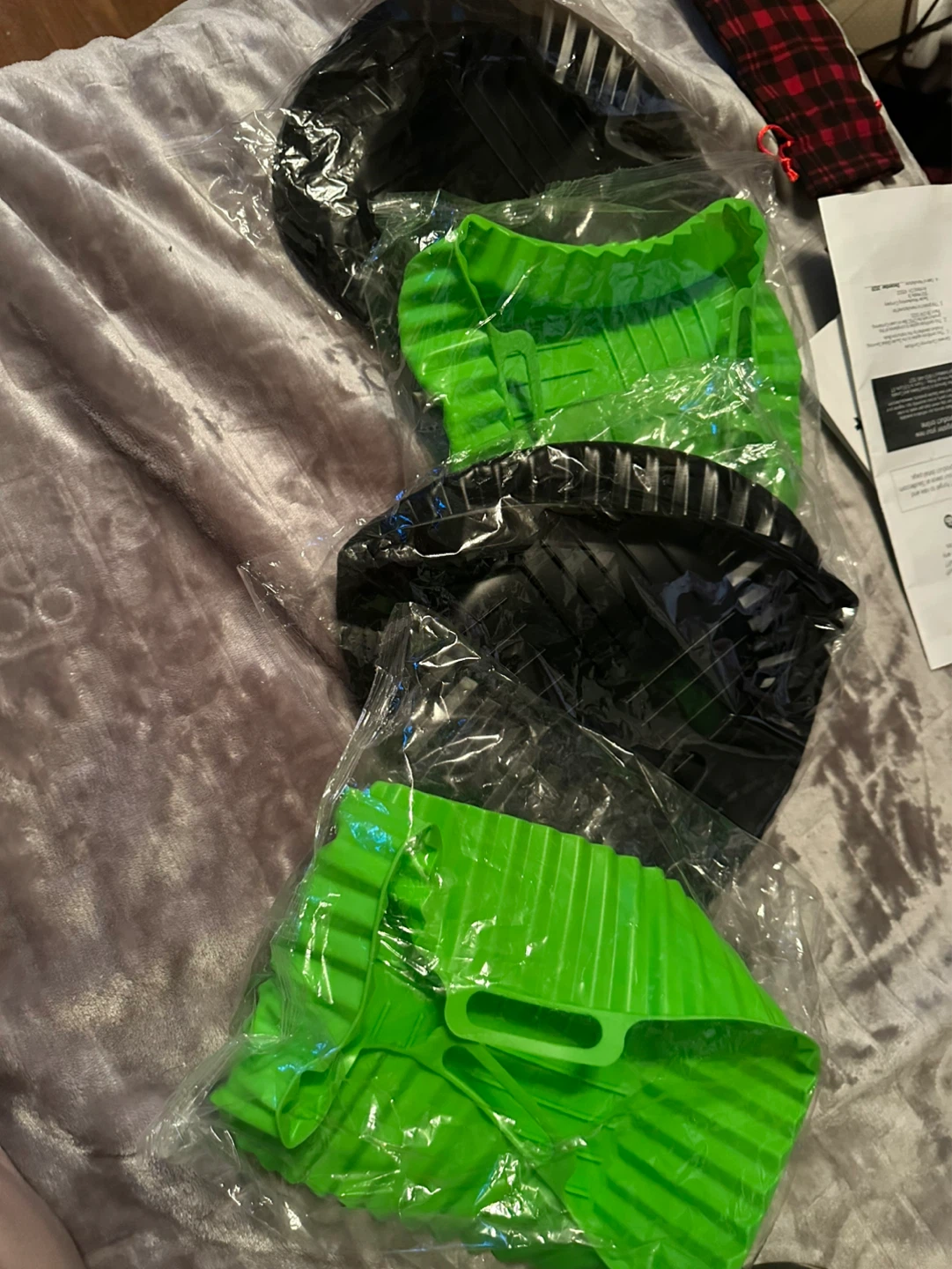 Silicone rubber Air Fryer Liners - 2 Black, 2 Green