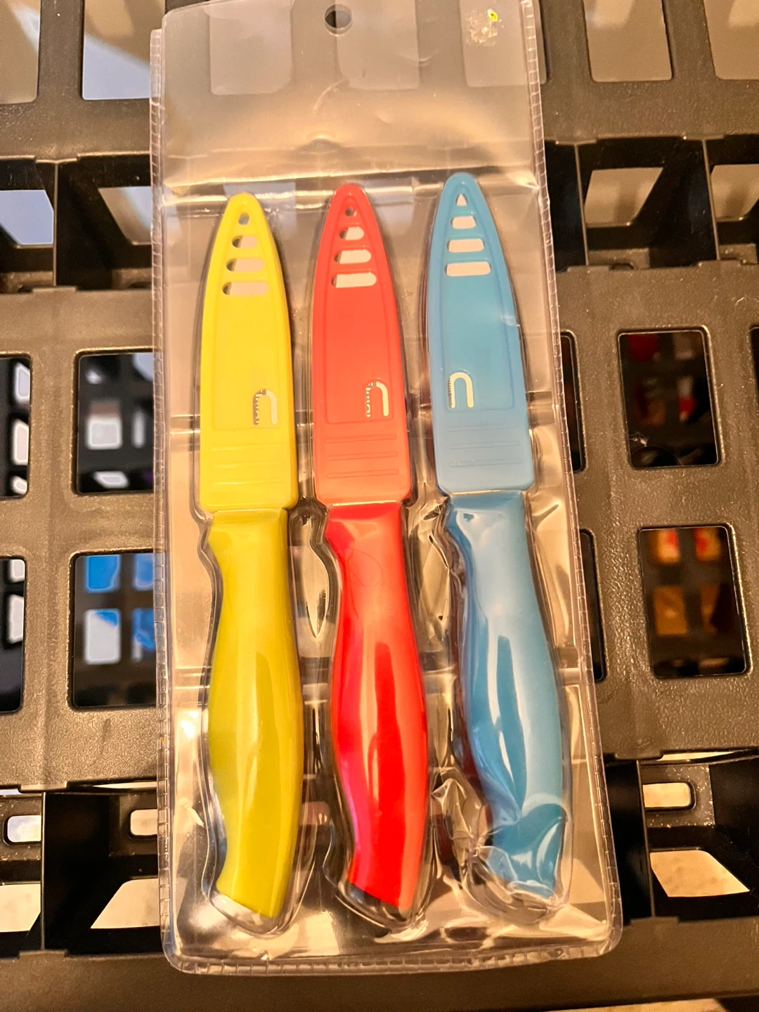 Set of 3 colourful paring knives