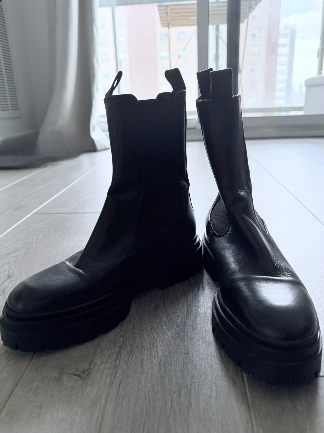 Zara Black Chelsea Boots