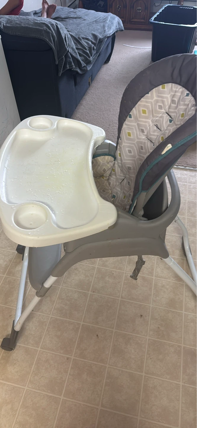 Graco High Chair - photo 2
