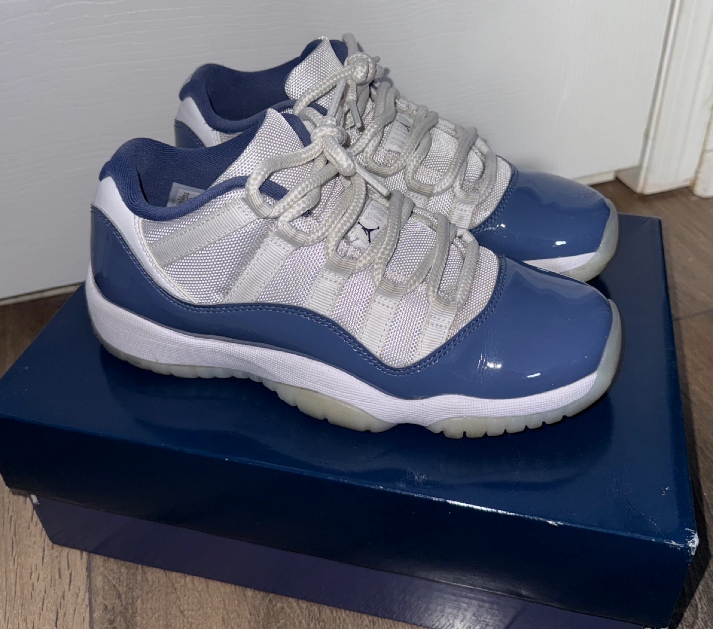 Air Jordan 11 Retro Low GS "Midnight Navy" Size 6Y
