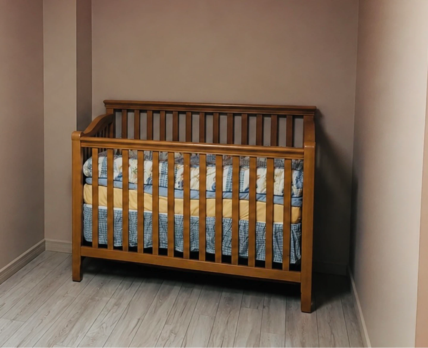 Convertible Wood Crib + Mattress