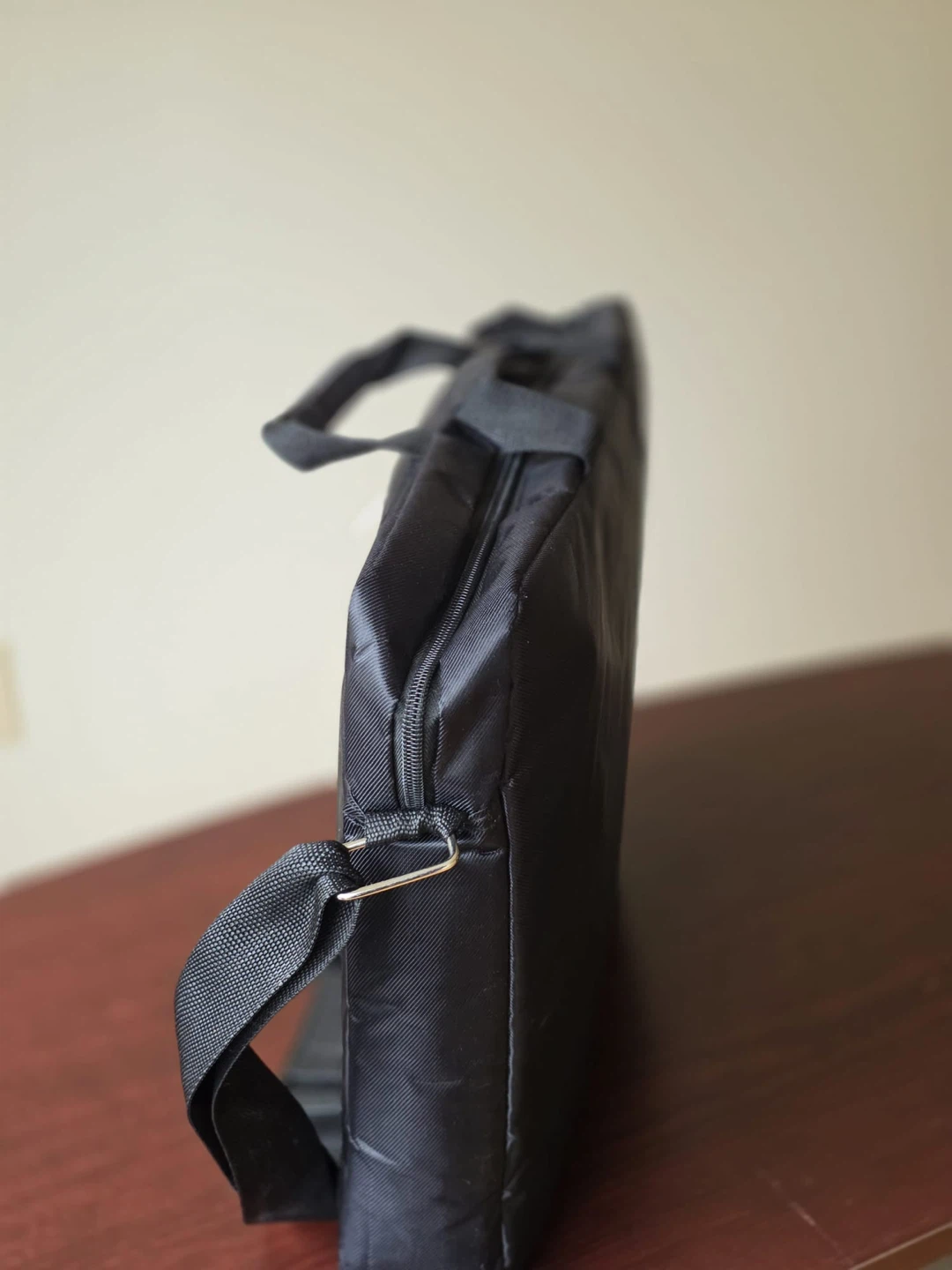 Black Laptop Bag with Shoulder Strap - photo 4
