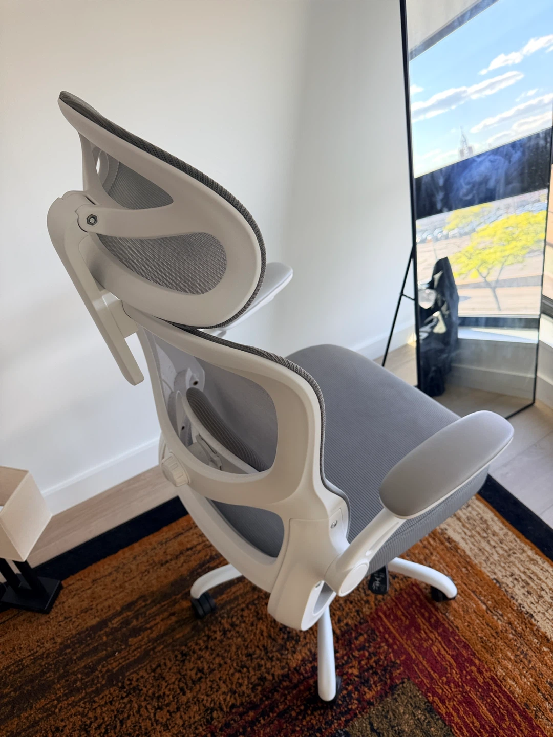 Ergonomic Office Chair - Gray Mesh - photo 3