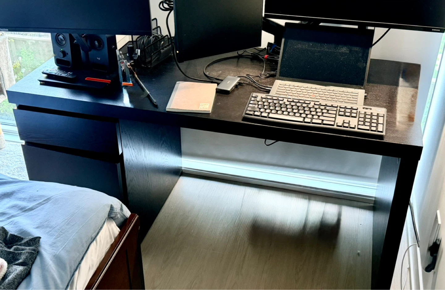 Black Desk with Drawers - photo 2