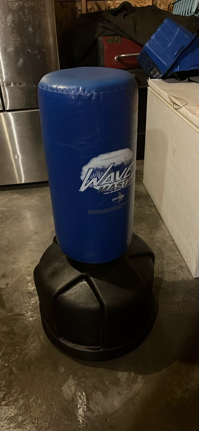 Century Wavemaster Freestanding Punching Bag - photo 3