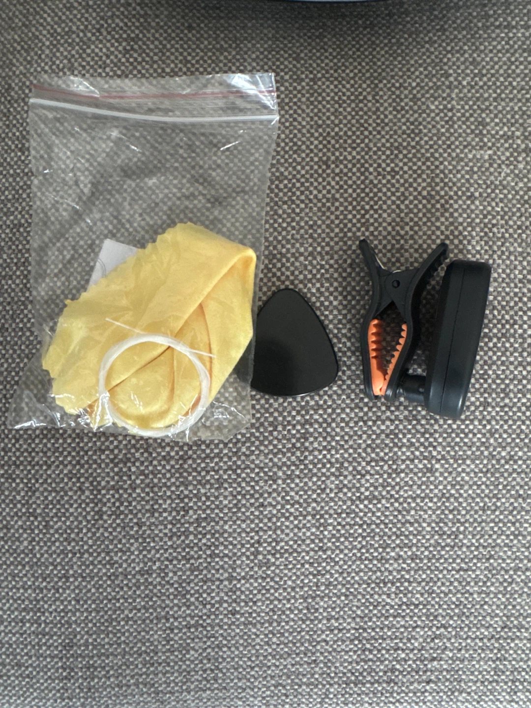 Everjoys Black Ukulele with Accessories and Case - photo 4