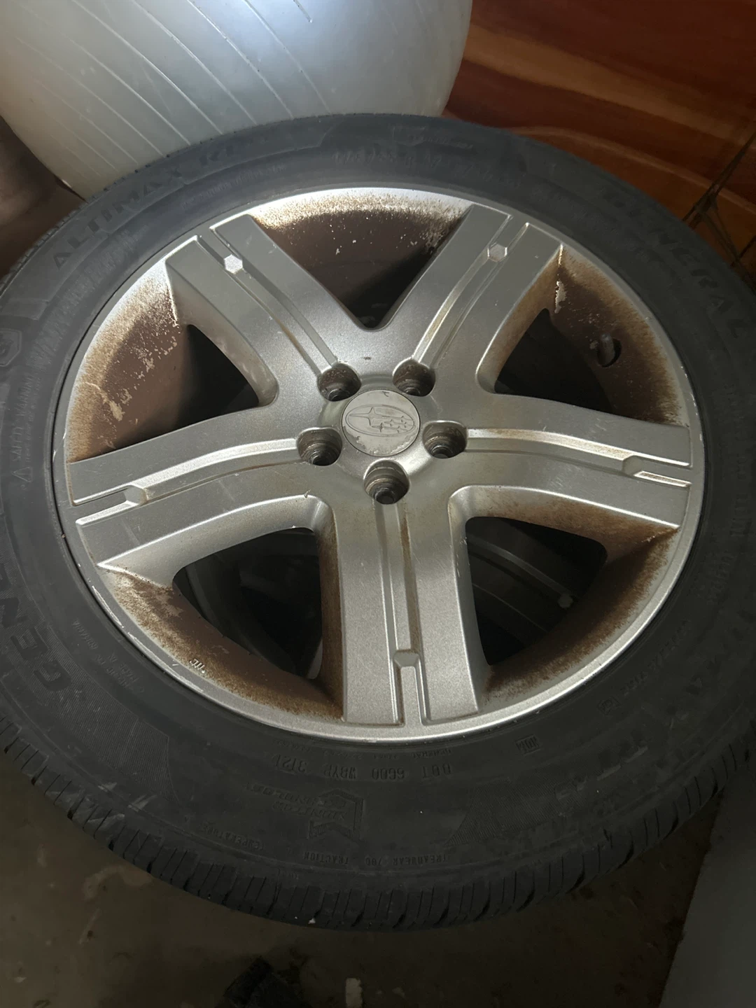 Subaru Alloy Wheel Rim with Tire