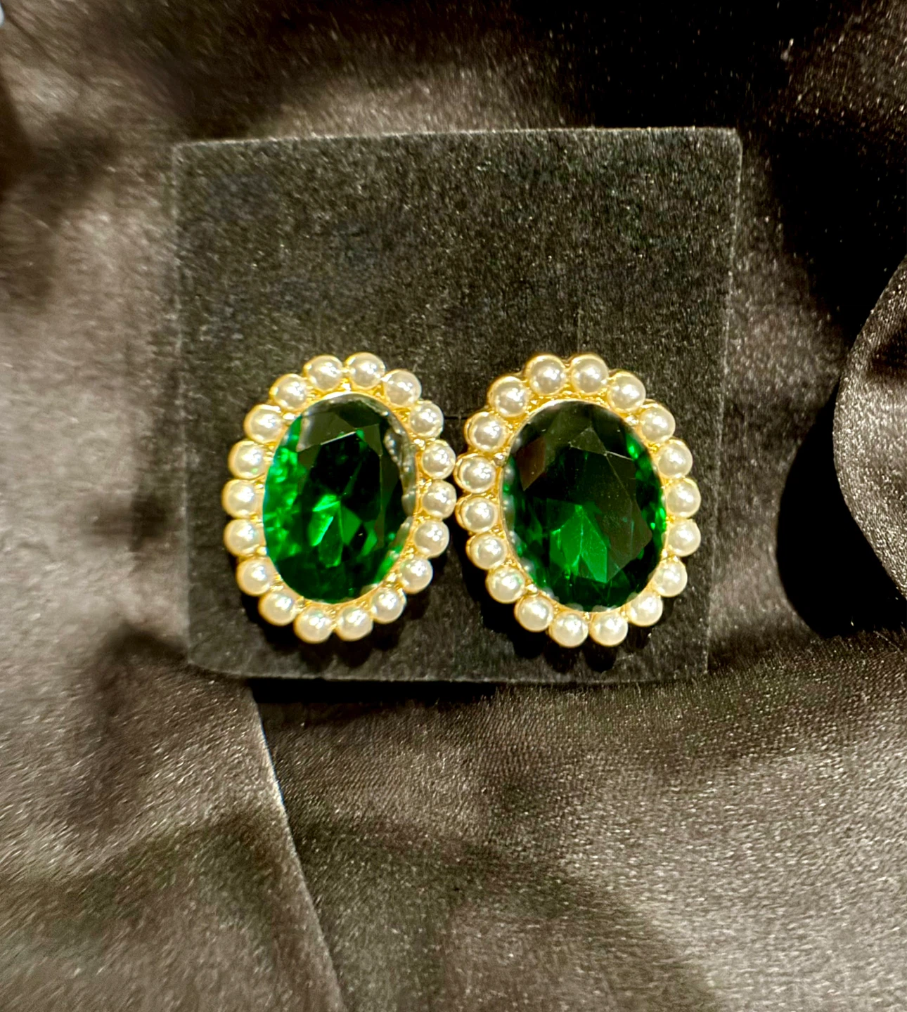 Emerald Green Oval Earrings with Pearl Accent - photo 2