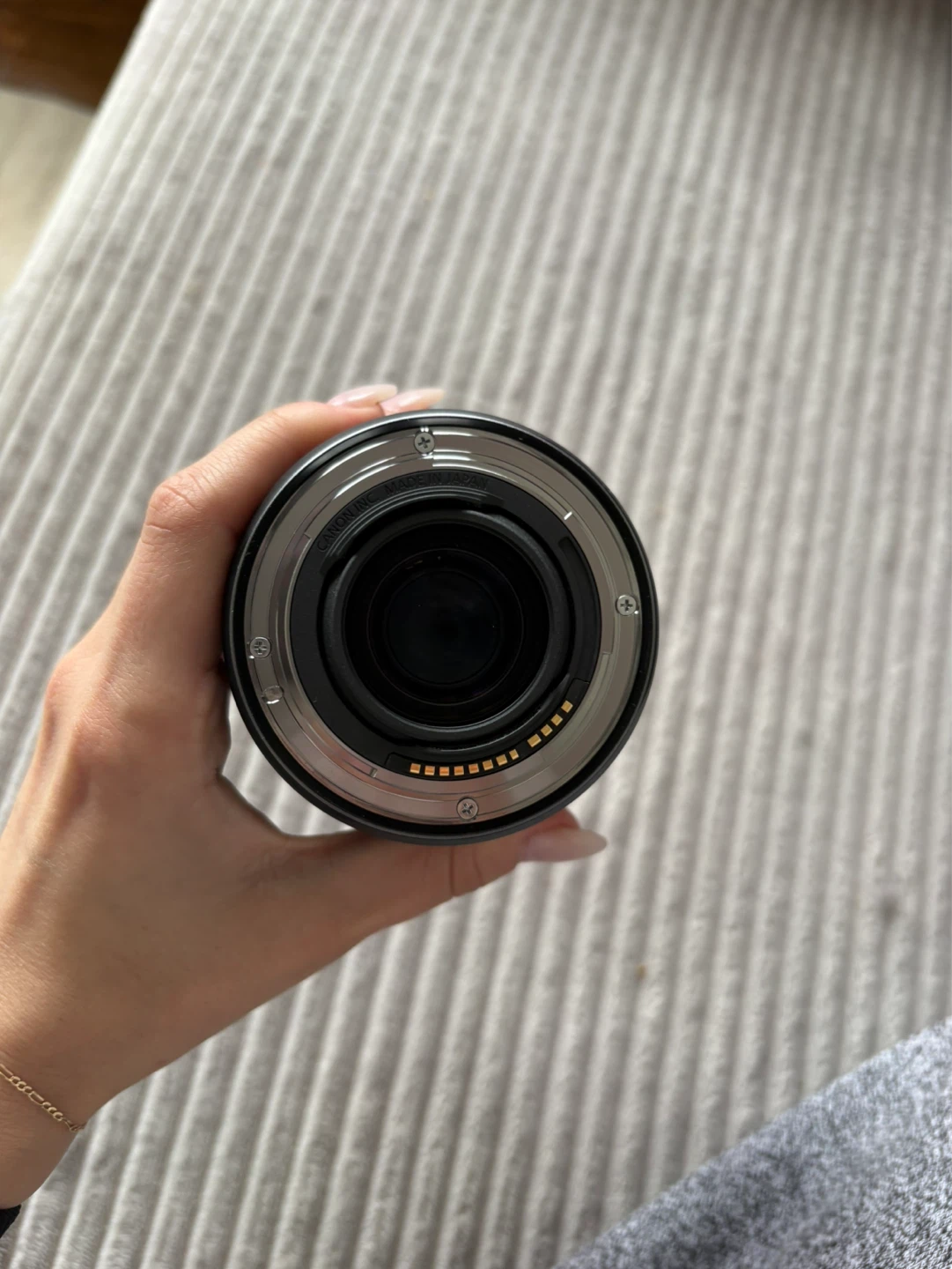 Canon RF 28-70mm f/2.8 USM Lens - photo 3