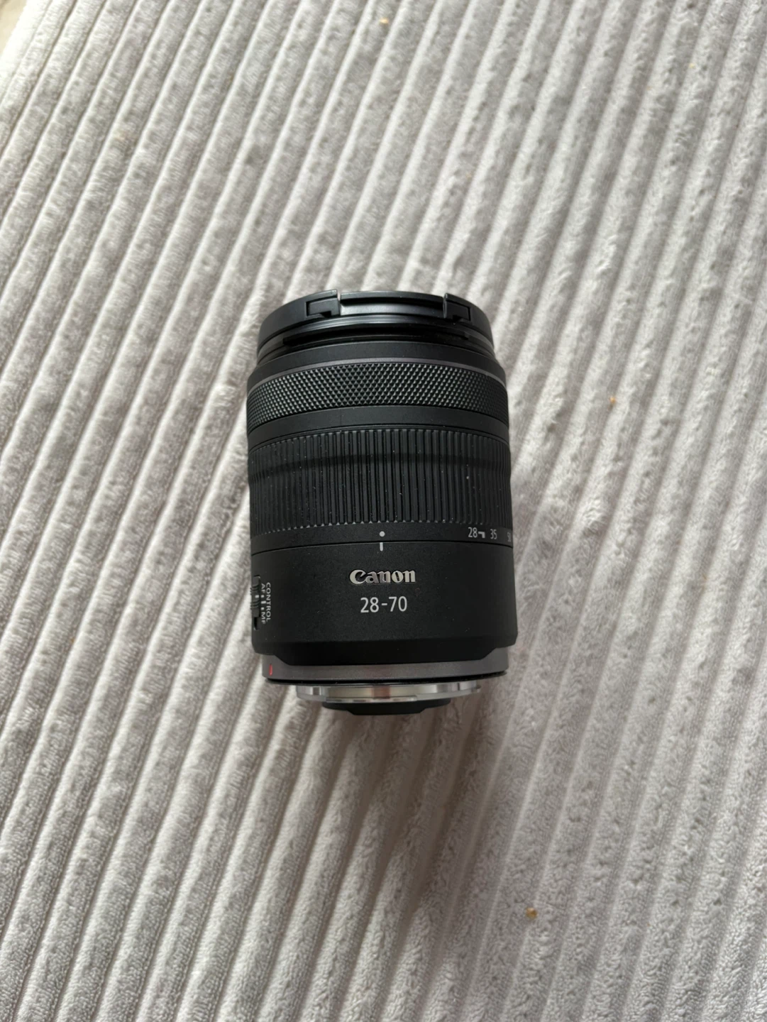 Canon RF 28-70mm f/2.8 USM Lens