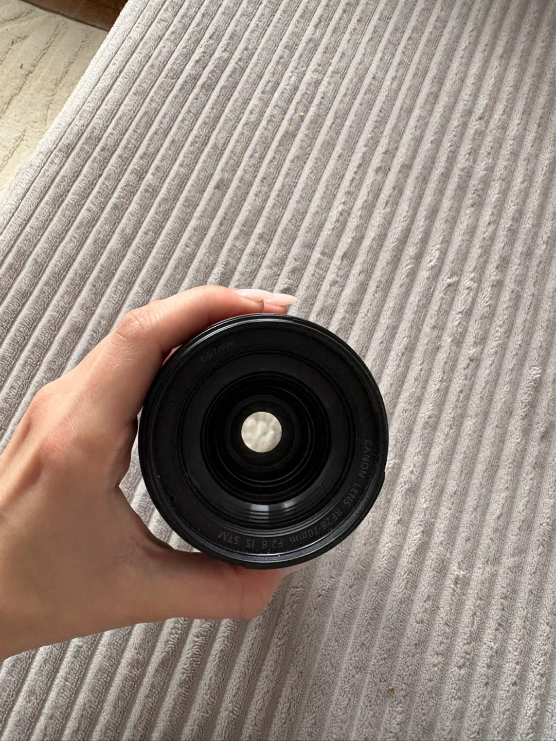 Canon RF 28-70mm f/2.8 USM Lens - photo 4