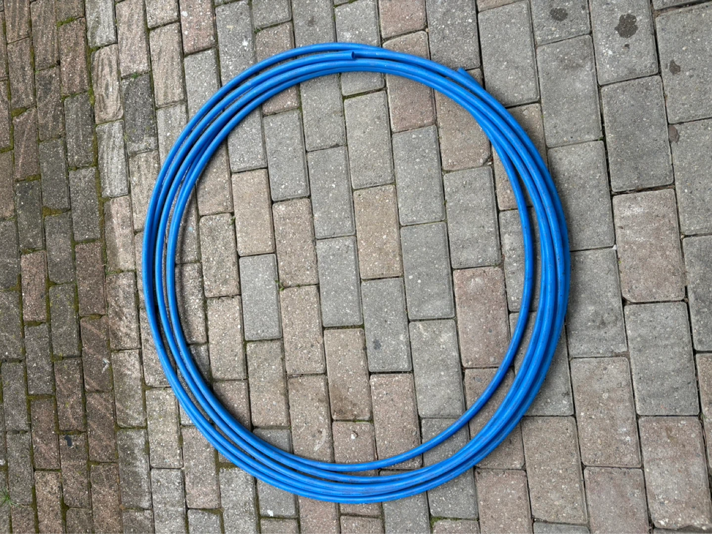 Bundle of 3 Water Hoses - Red, Blue, Yellow - photo 2
