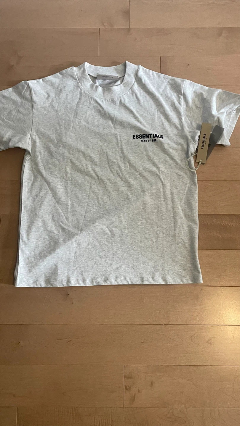 ESSENTIALS Fear of God Grey T-Shirt - photo 2