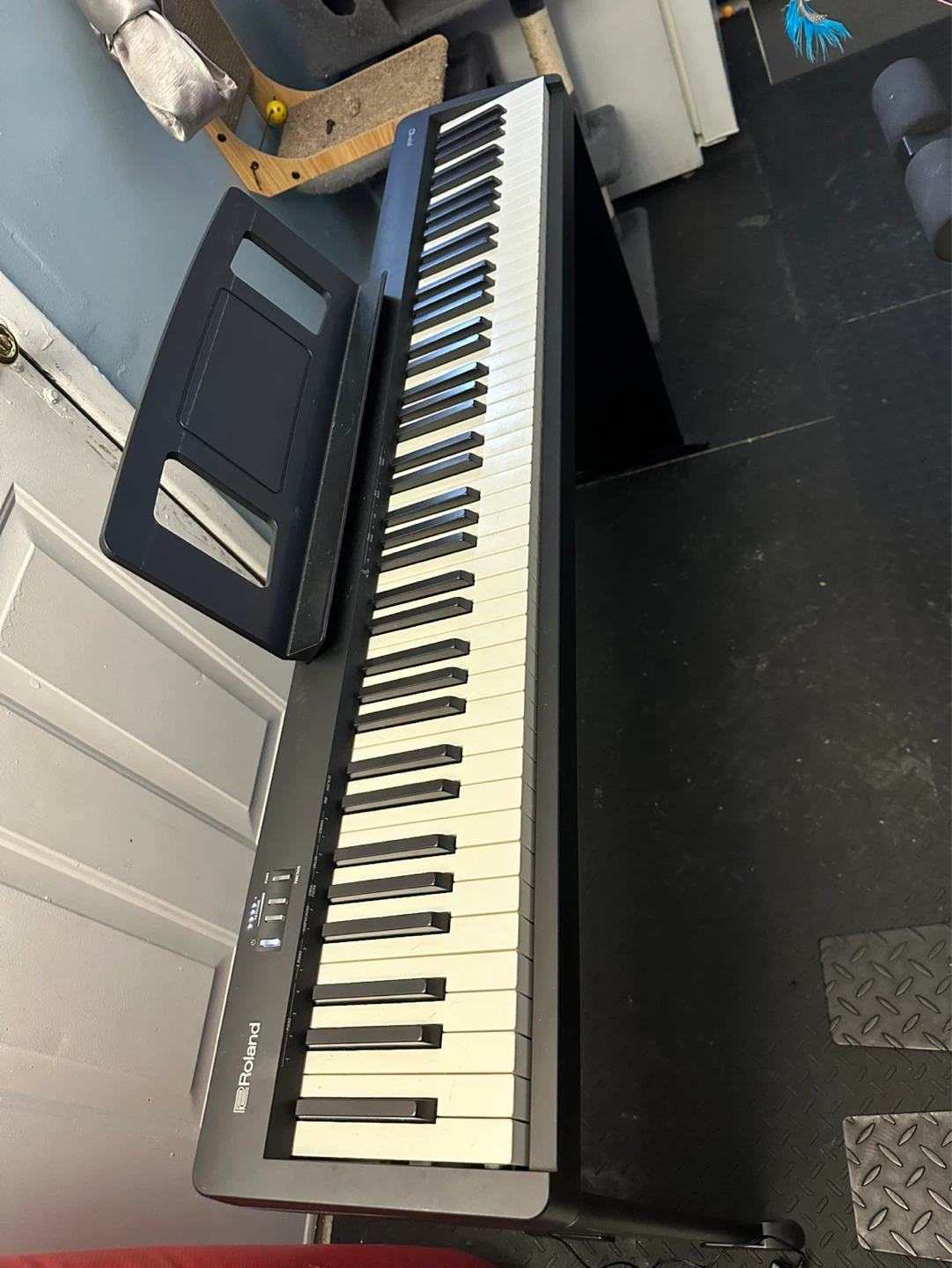 Roland FP-10 Digital Piano - photo 4