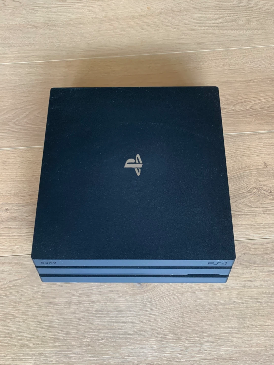 Sony PlayStation 4 Pro 1TB Console - photo 3