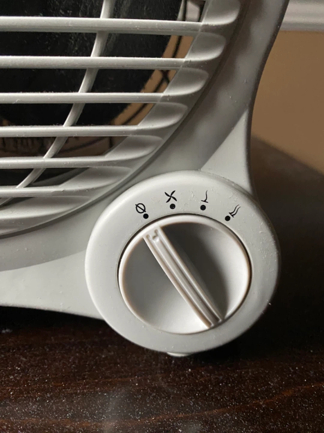 White Portable Electric Fan/Heater 2 in 1 - photo 2