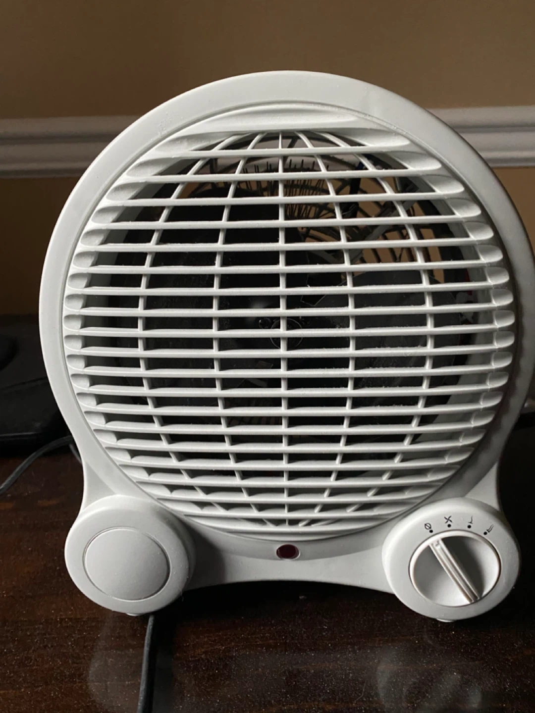 White Portable Electric Fan/Heater 2 in 1