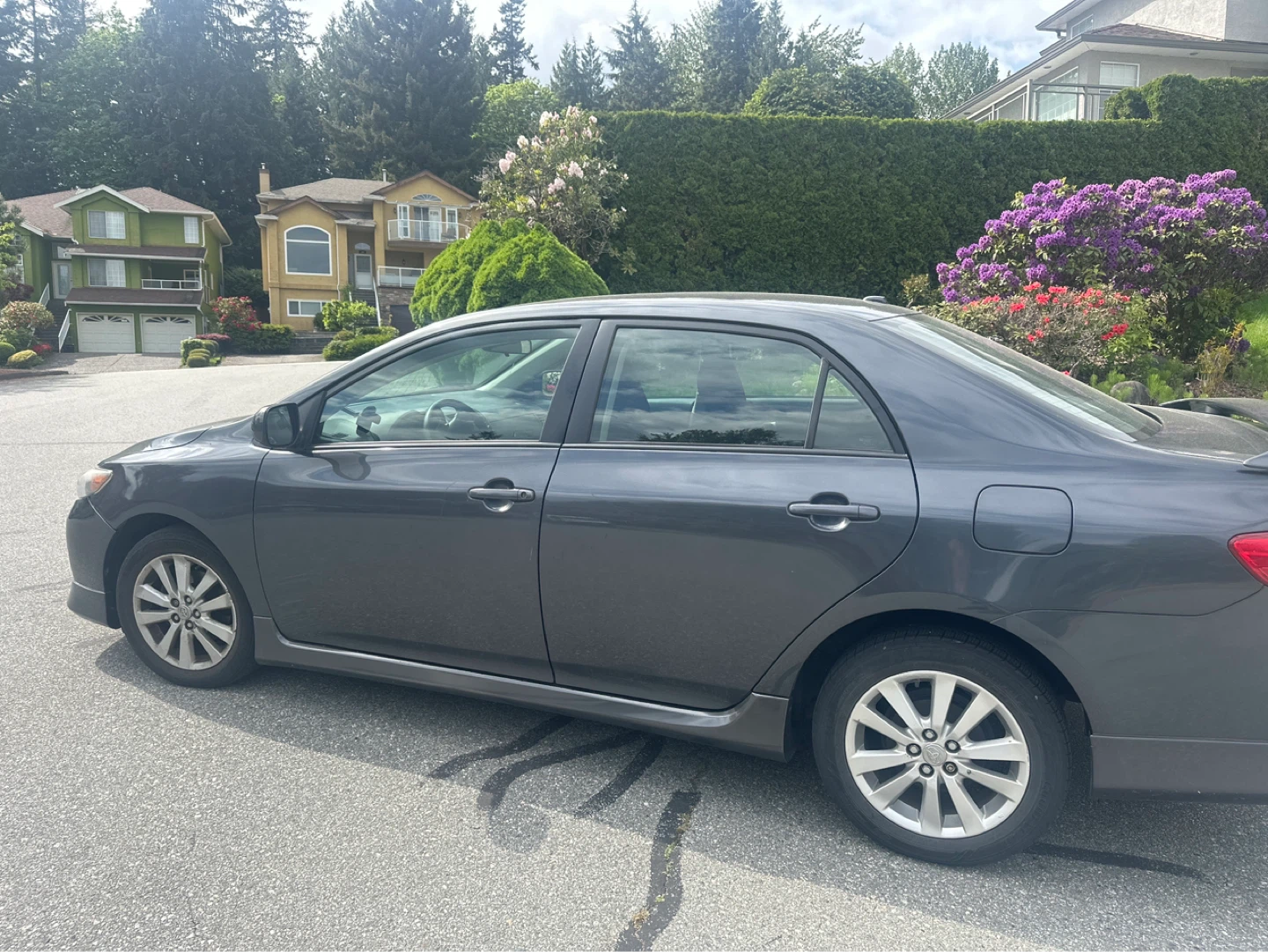 2009 Dark Grey Toyota Corolla S Sedan